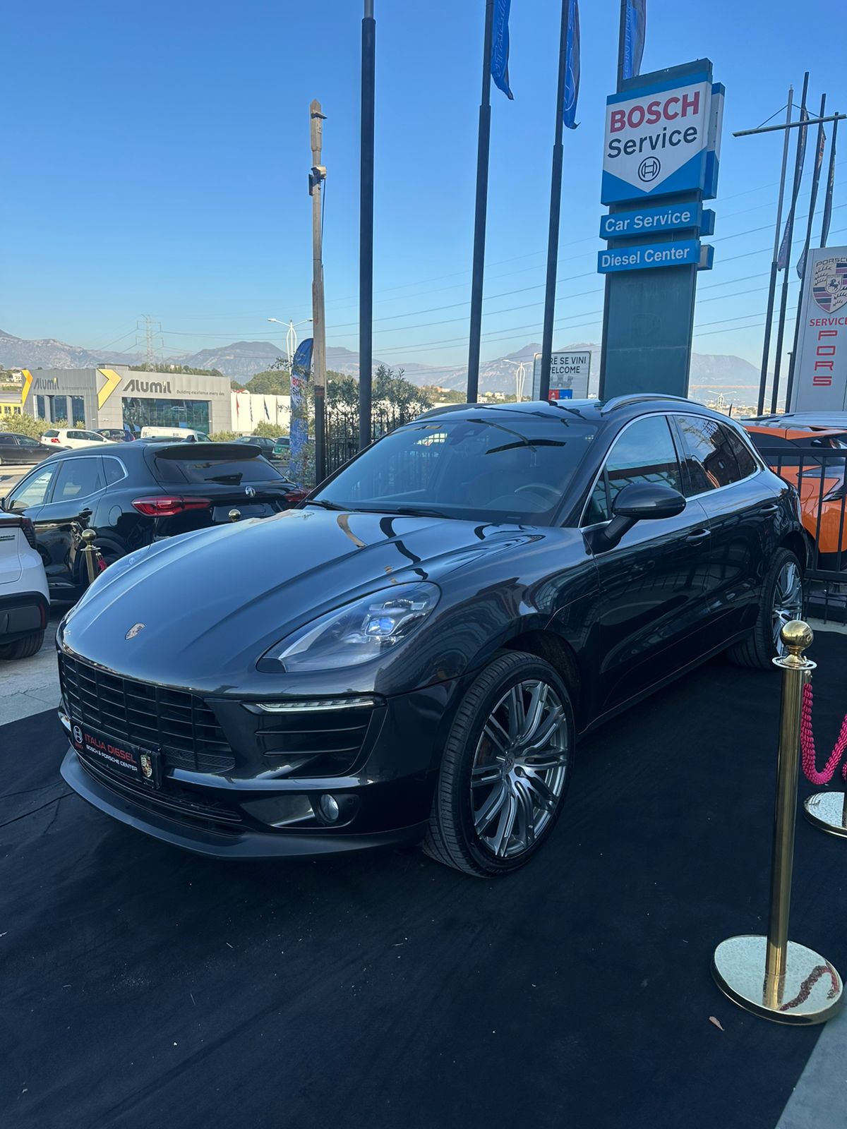 Porsche Macan S